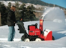 Mimo, że tegoroczna zima zwleka z obfitymi opadami śniegu,  warto zadbać o odpowiednie sprawdzenie naszego sprzętu mechanicznego i upewnienie się czy nadal jest sprawny. Dzięki temu nie będziemy zaskoczeni podczas pierwszego, poważnego śnieżnego opadu.  